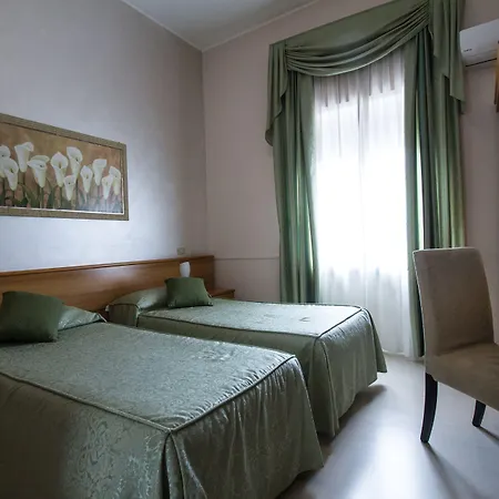 Adriano Hotel