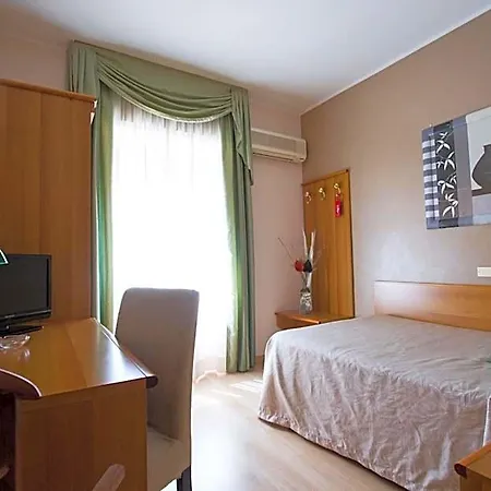 Hotel Adriano