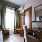 Hotel Adriano