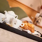 Hotel Adriano